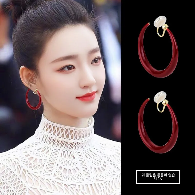 Серьги-кольца с красным пигментом высококачественные простые темпераментные