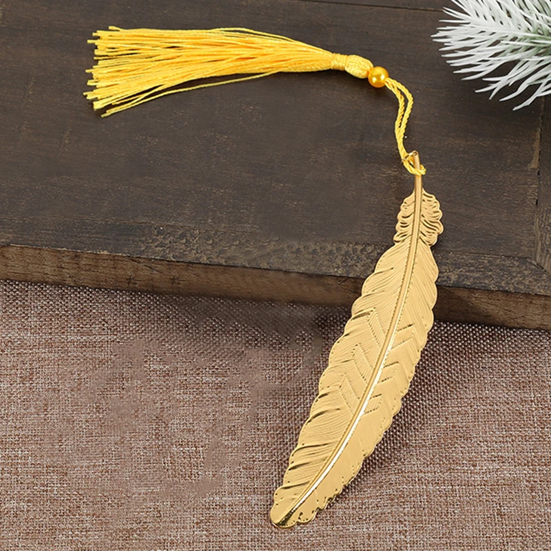 

1 Pcs Vintage Golden Feather Metal Bookmark Long Tassel Book Clip Office Accessories School Supplies Creative Stationery