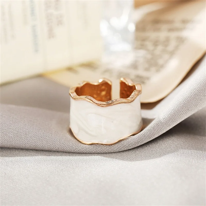 Женское Двухслойное кольцо с перфорацией регулируемое |