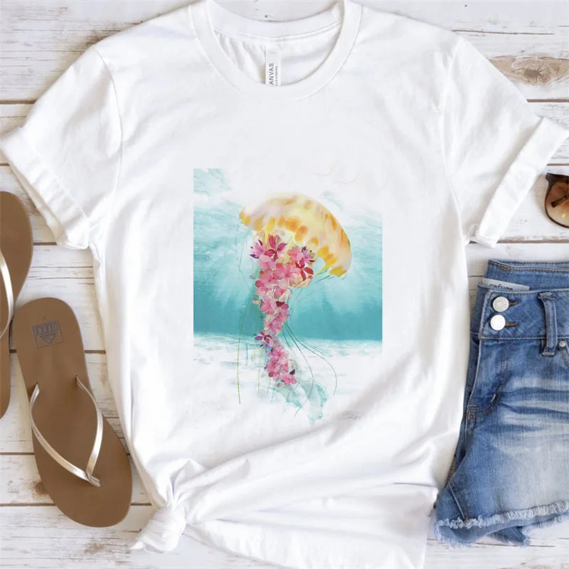 

Футболка женская летняя с коротким рукавом и графическим принтом