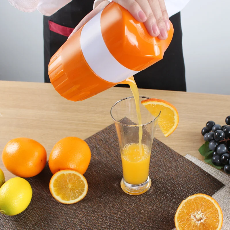 

5PCS Portable Manual Fruit Squeezer Mini Hand-Operated Juicer Citrus Hand Press Cup Orange Lemon Fruit Squeezer Juice