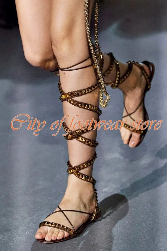 

Women Summer Flats Rivets studded Sandals Lace up High Boots Sandal Holiday Beach Shoes in Brown and Black 2022 New Designer
