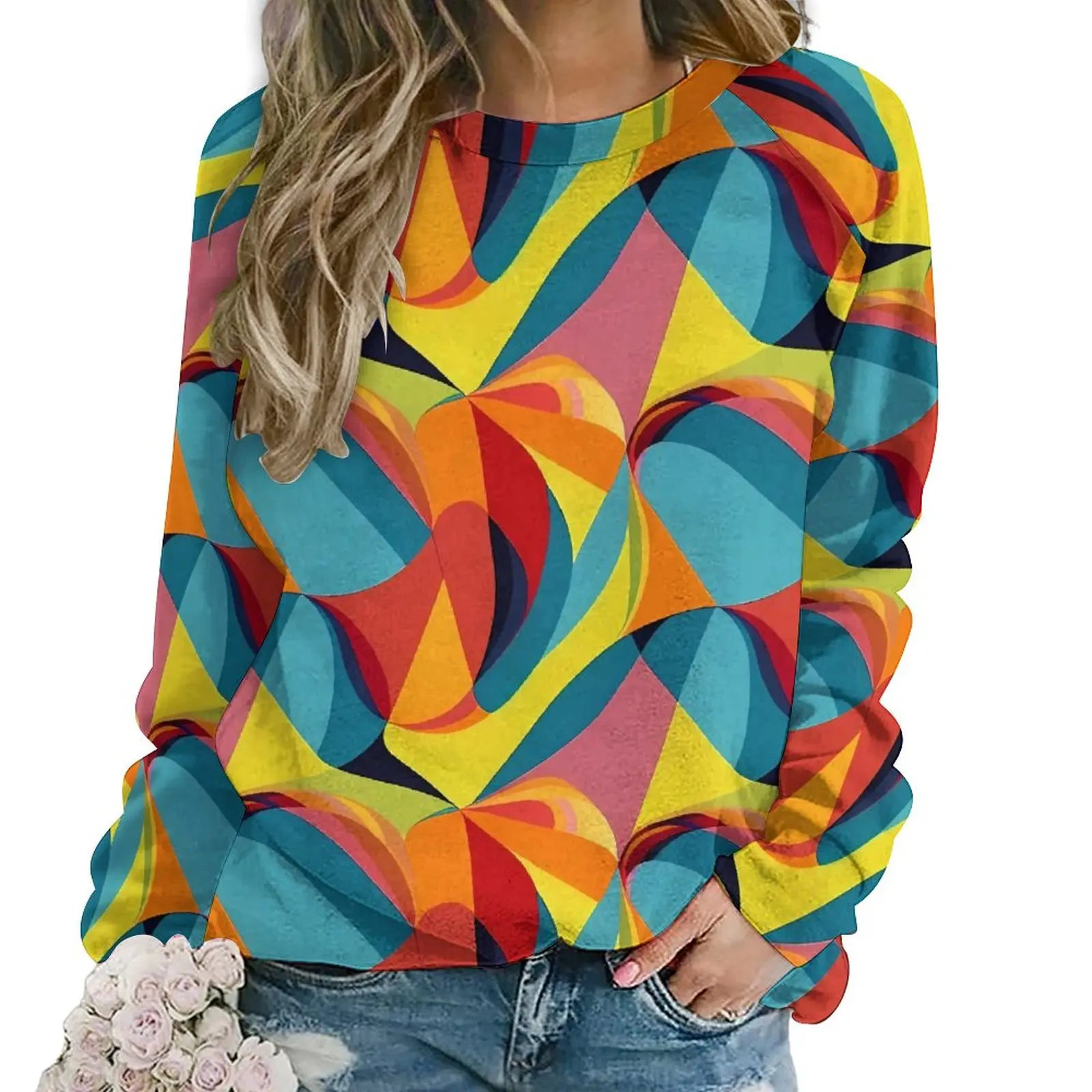 

Худи женское оверсайз с длинным рукавом и абстрактным принтом