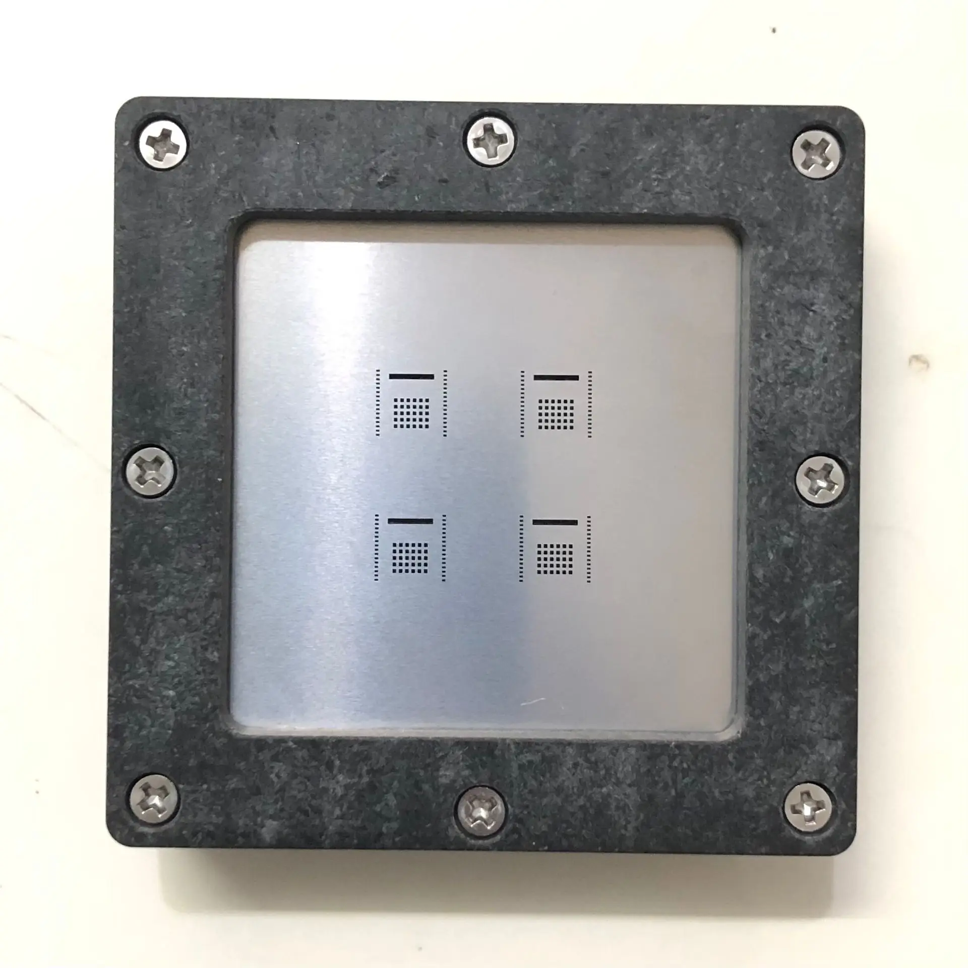 

Оловянная станция с шаблоном QFN для прямого нагрева 80 мм x 80 мм BM1398 BM1398BB