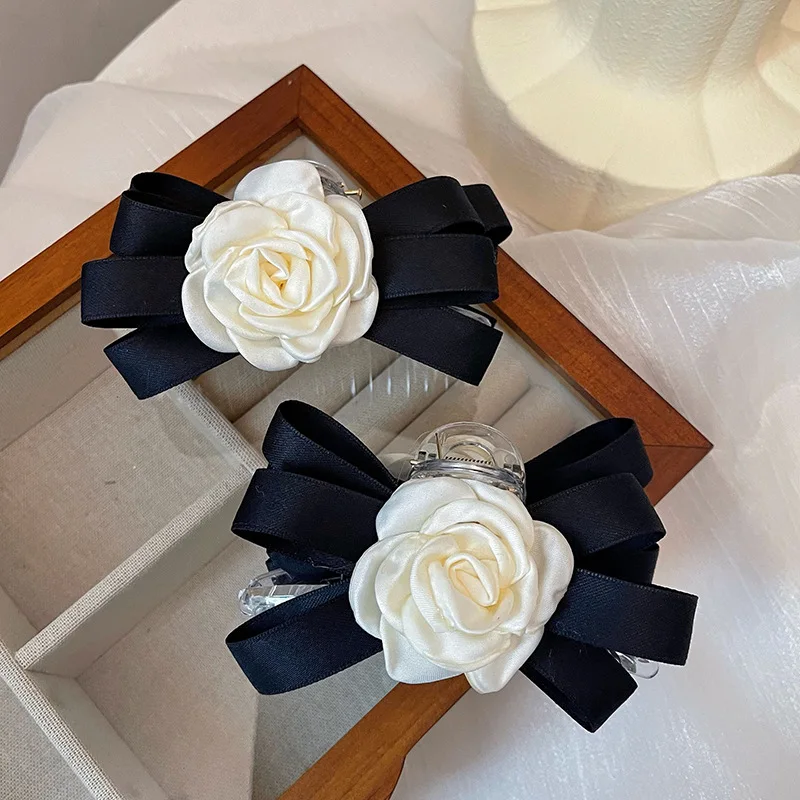 

2022 Fashion Flower Bow Hair Claws Korean Style Geometric Hair Clamp Grab Hair Clips for Women Girls Hairpin Hair Accessories