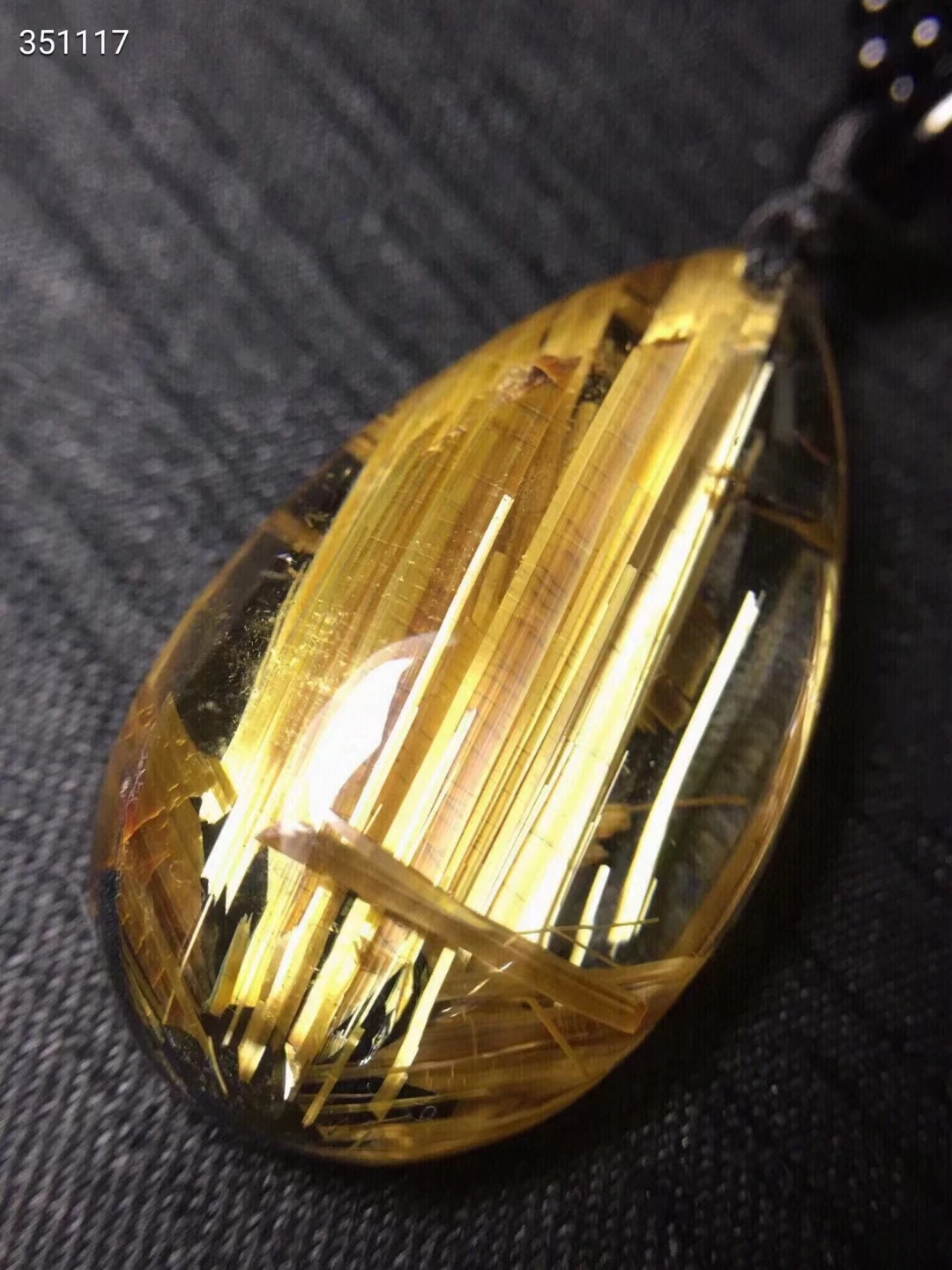 

Natural Gold Rutilated Quartz Pendant Brazil Barrel Necklace 32*18*9mm Gold Rutilted 18K Gold Women Men Jewelry AAAAAAA