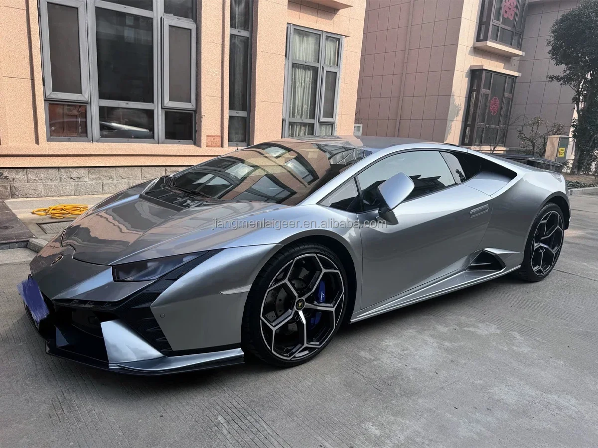 Комплект для сухого корпуса из углеродного волокна Lamborghini Huracan