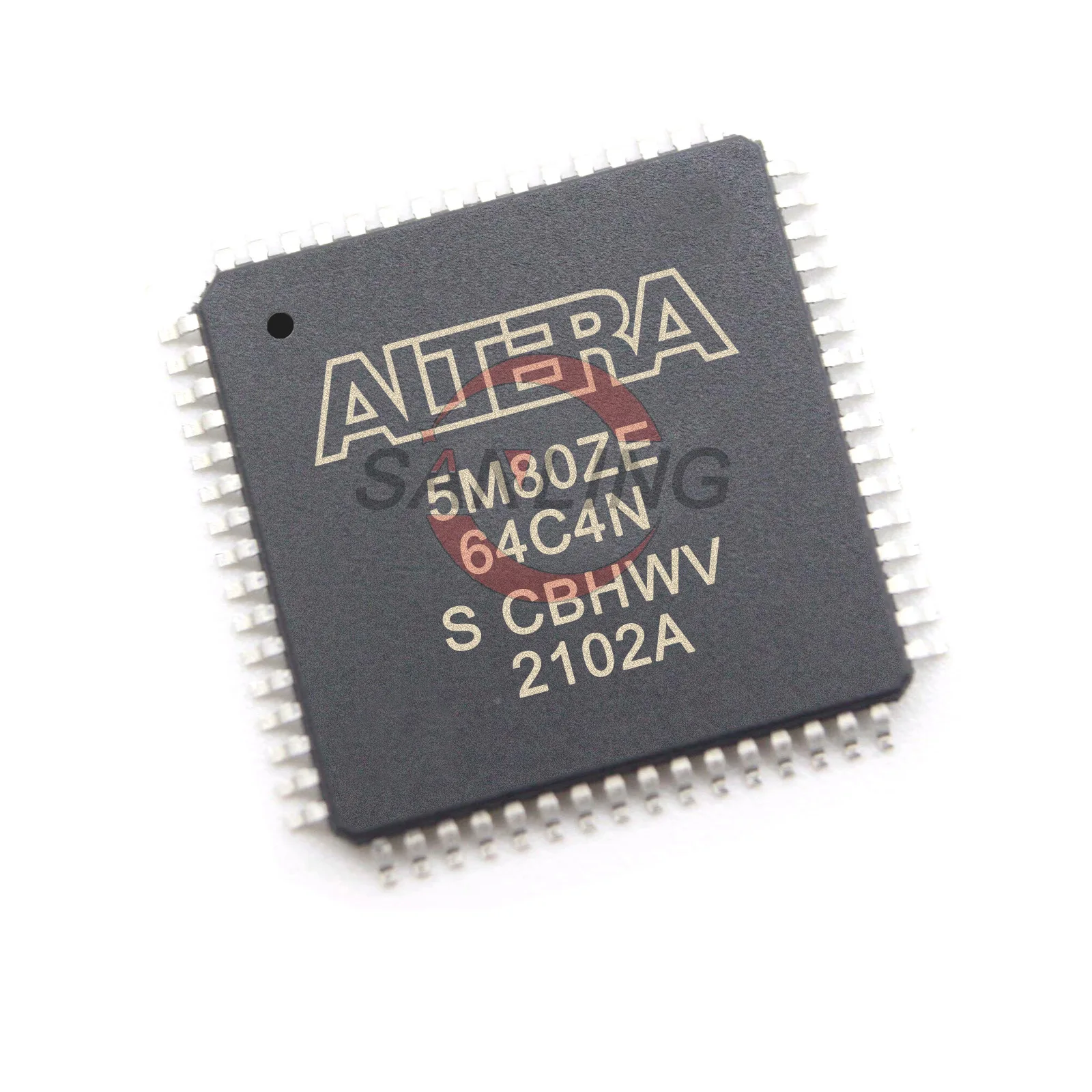 

5M80ZE64C 4N посылка TQFP64 точечный изменяемый чип IC оригинал