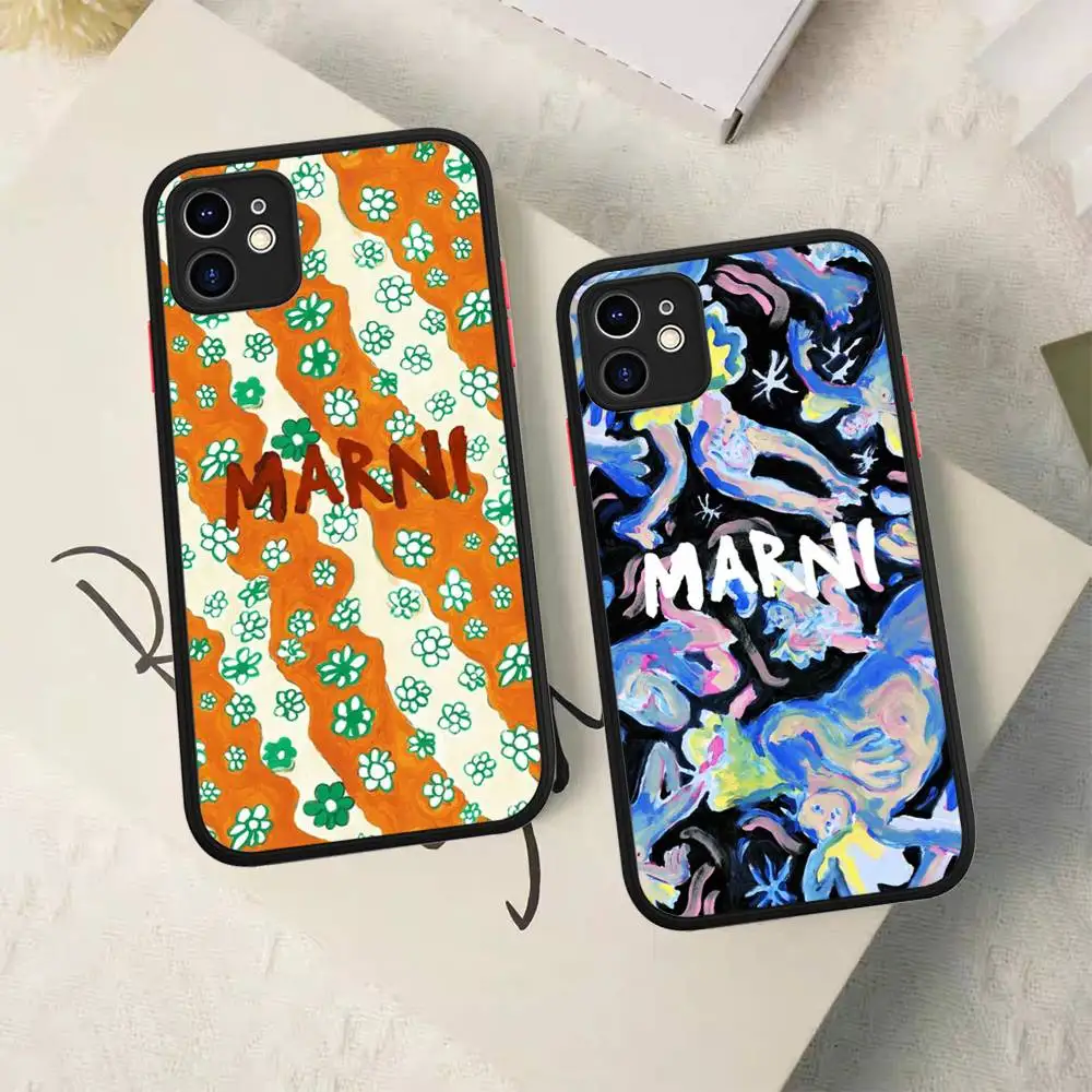 Матовый полупрозрачный чехол M-Marni Flower для iPhone 11 12 13 14 15 16 Pro Max Plus (art.: 3920db673b14e) - 3920db673b14e