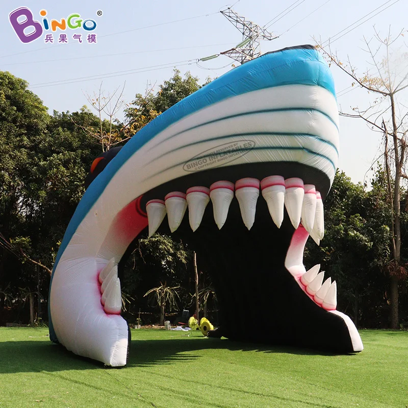 

Inflatable Shark Head Tunnel Portable Cartoon Shark Mascot Football Tunnel for Themed Event Decoration