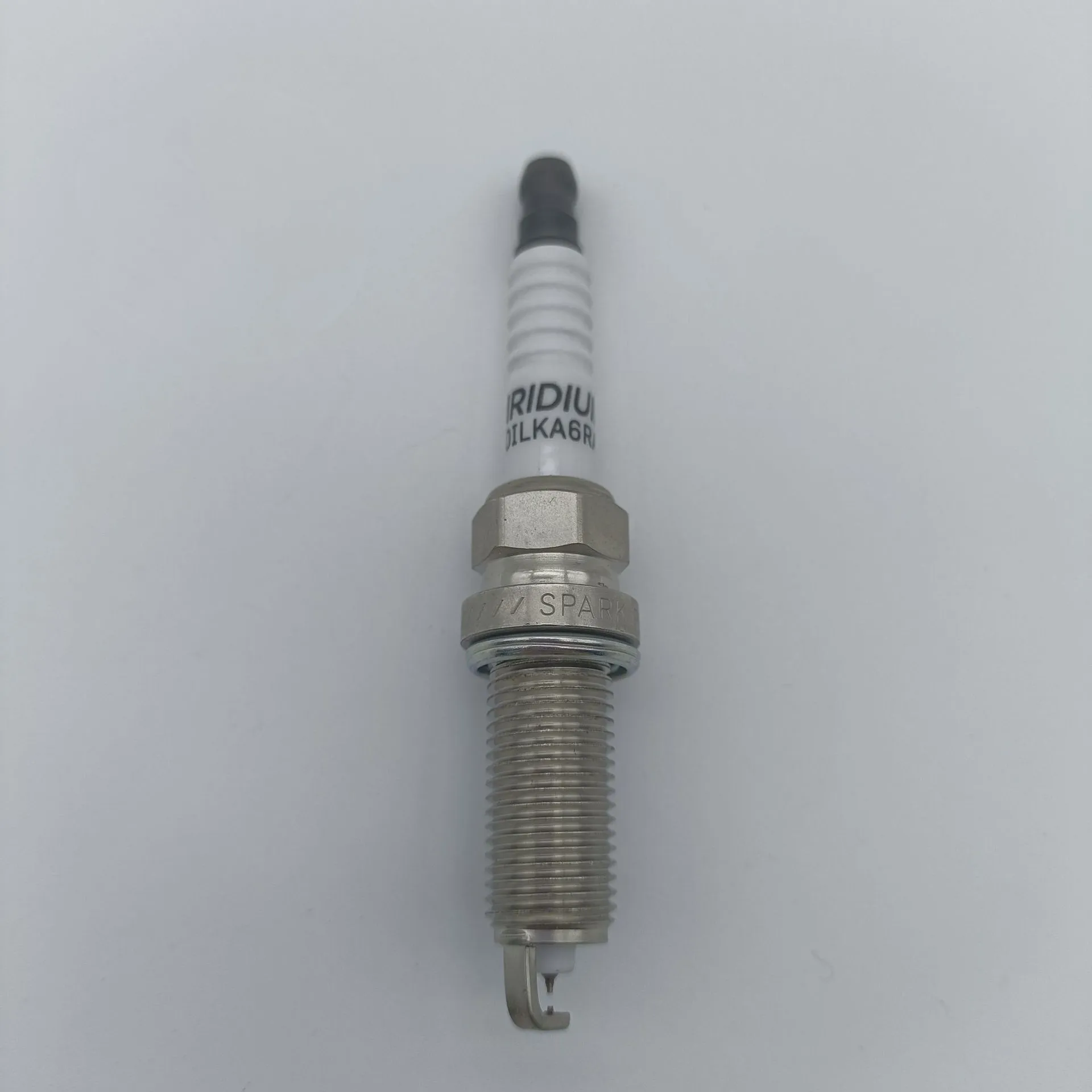 

4 шт. 22401-JA01B двойная иридиевая Свеча зажигания DILKAR6A11 для Nissan X-Trail Altima Rogue Sentra Teana Versa Micra Murano JA01B