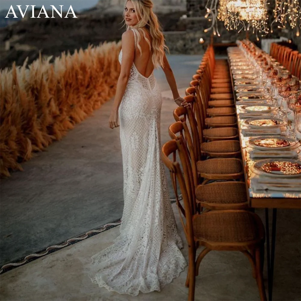 Женское свадебное платье с открытой спиной