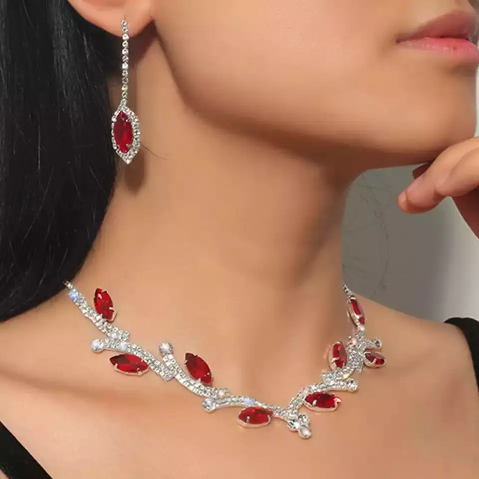 

Luxury Colorful Crystal Irregular Leaf Bridal Necklace Earrings 2PCs Women's Fashion Shiny Rhinestone Necklace Wedding Jewelry