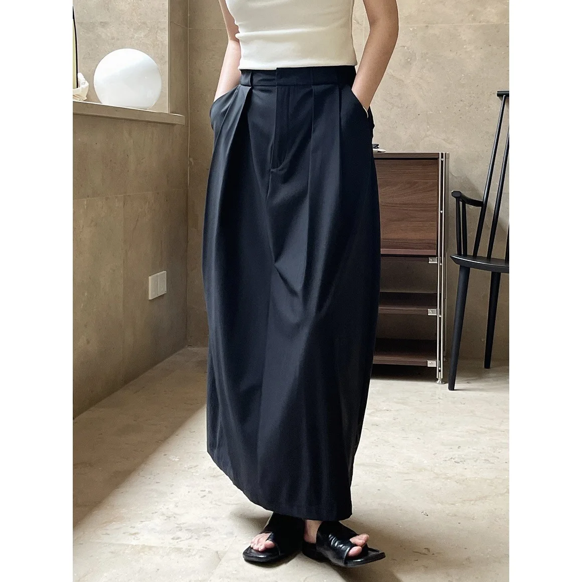 

SuperAen Summer New Simple Commuter Black Loose Silhouette Casual Long Skirt for Women