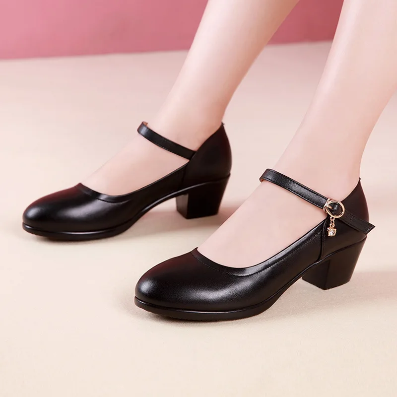 Plus Size 32-43 Patent Leather Platform Pumps Women Shoes Medium Heel 2021 Spring White Wedding Shoes Ladies Pumps Block Heels