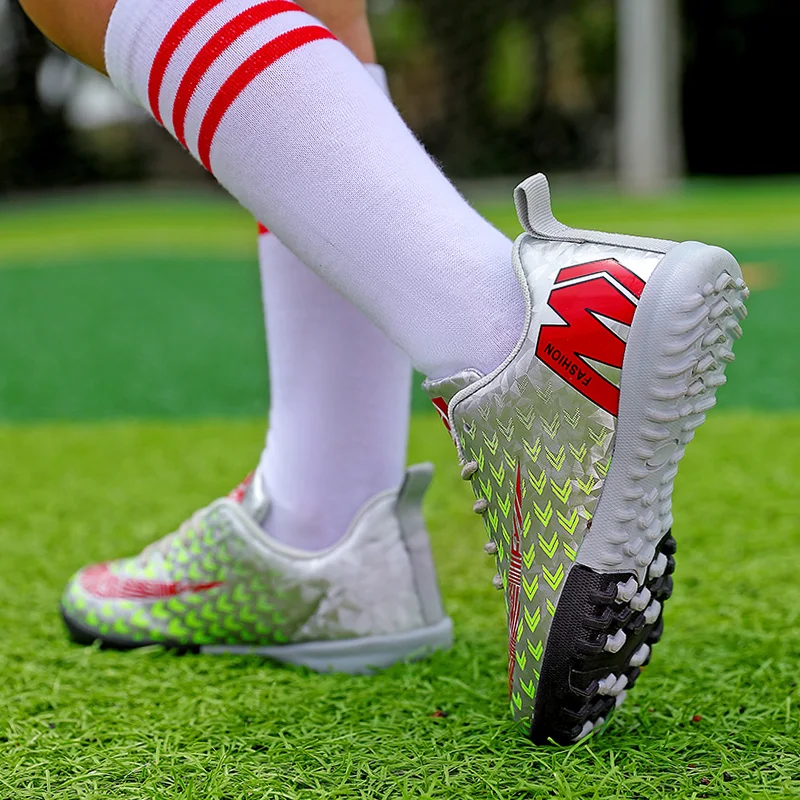 Football Shoes For Kids Summer 2022 Fashion Casual Sports Girls Sneakers Children Boots Boys Soccer Footwear