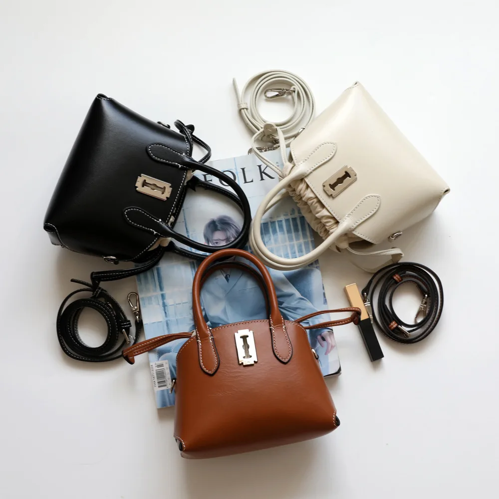 

Head layer tree cream Real leather strap mouth genuine leather shell bag mini drawstring portable satchel For Women