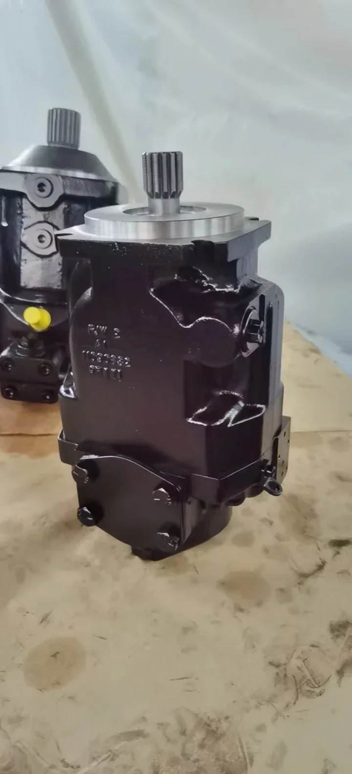 Оригинальный sauer Dan-foss 83041431 АТ 457670 гидравлический поршневой насос 772. A 174911812