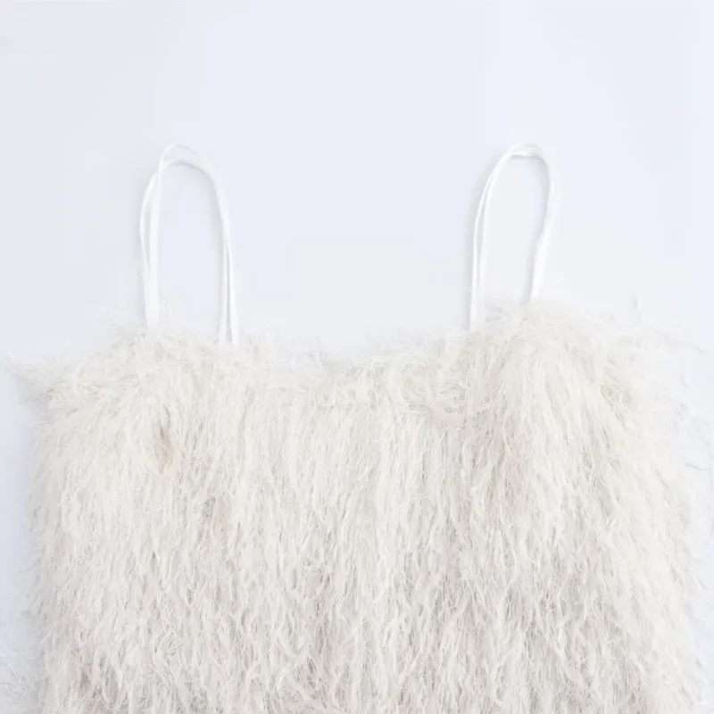 Платье-мини с оборками на тонких бретельках открытой спиной