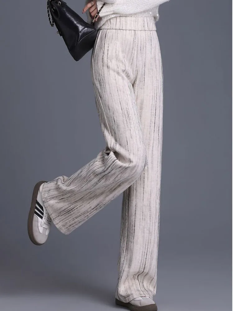 Зимние теплые свободные широкие брюки женские эластичные с высокой талией и