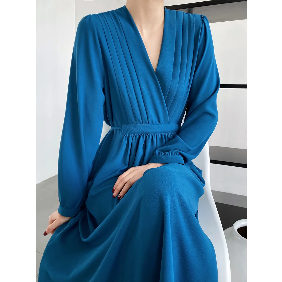 

Elegant Simple French Sexy V-neck Long Sleeve Collect Waist Work Clothes Fashion Spring Autumn Office Fold Long Dresses Women
