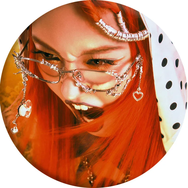 KPOP XG значок с изображением что-то необычного фото Кокосовая жесть брелок Jurin Maya A