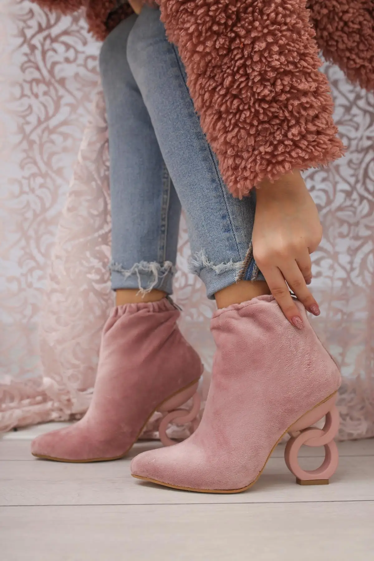 

Women Skin Leather Heels Stretch Boots Comfortable Ladies Luxury Stylish Female Boots