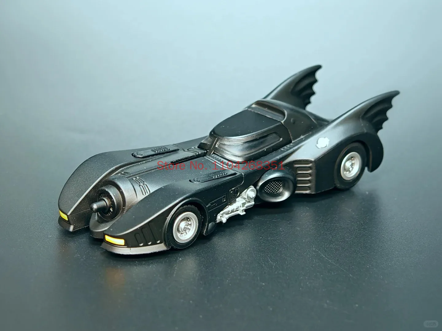 Фото Новая коллекционная модель автомобиля Бэтмобиль Gothan Shadows Blokees The Dark Knight E02 Wheels 1:64 (слепая коробка), Бэтмен, сборная модель, игрушки, подарки №2