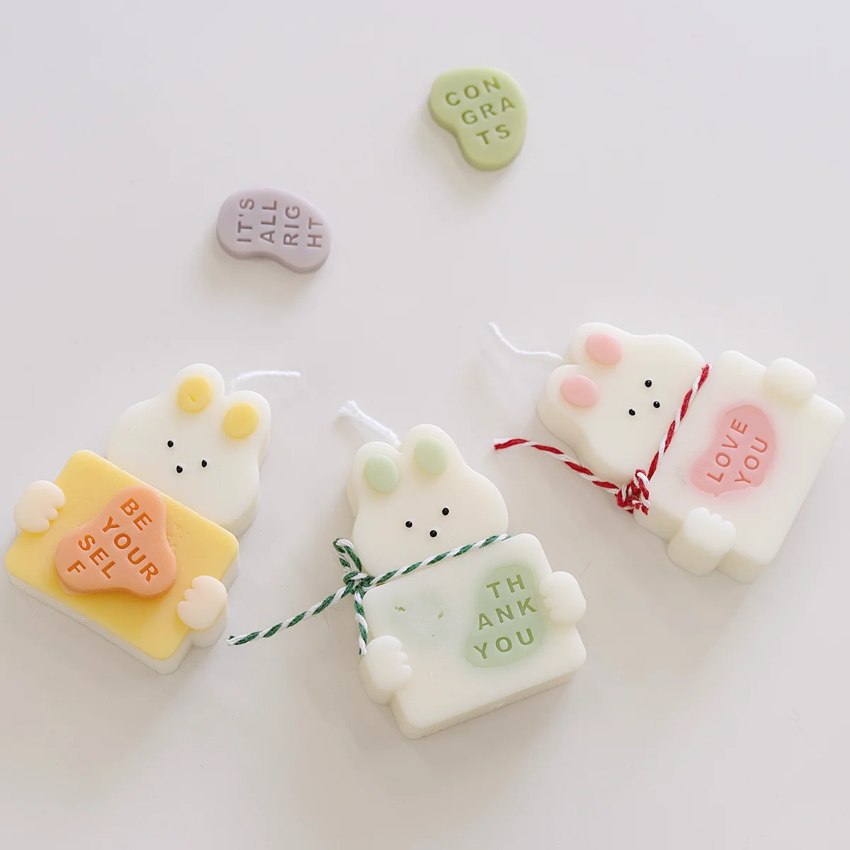 

Новинка 2023 силиконовая форма кролика DIY Изготовление ароматизированных свечей 3D Пасхальный аромадиффузор гипс 3d Кролик силиконовая форма ...