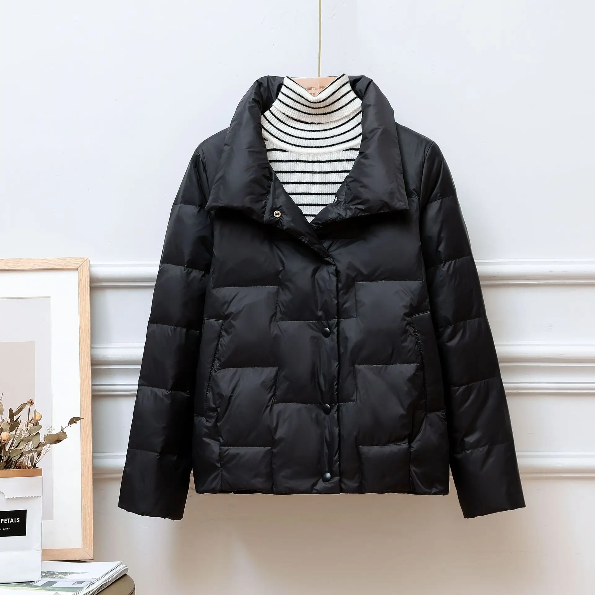 Korean Version of Winter Thick Windproof Parka Coat Women Fashion High-quality Buttons Coat Woman Jacket Winter  L596