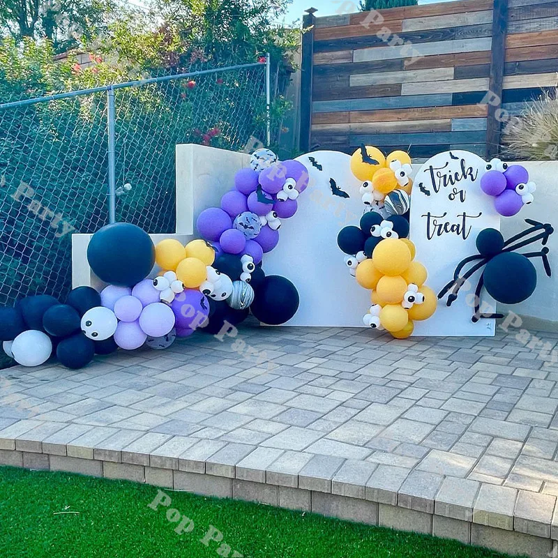 

134 шт., матовые сиреневые шары в виде летучей мыши