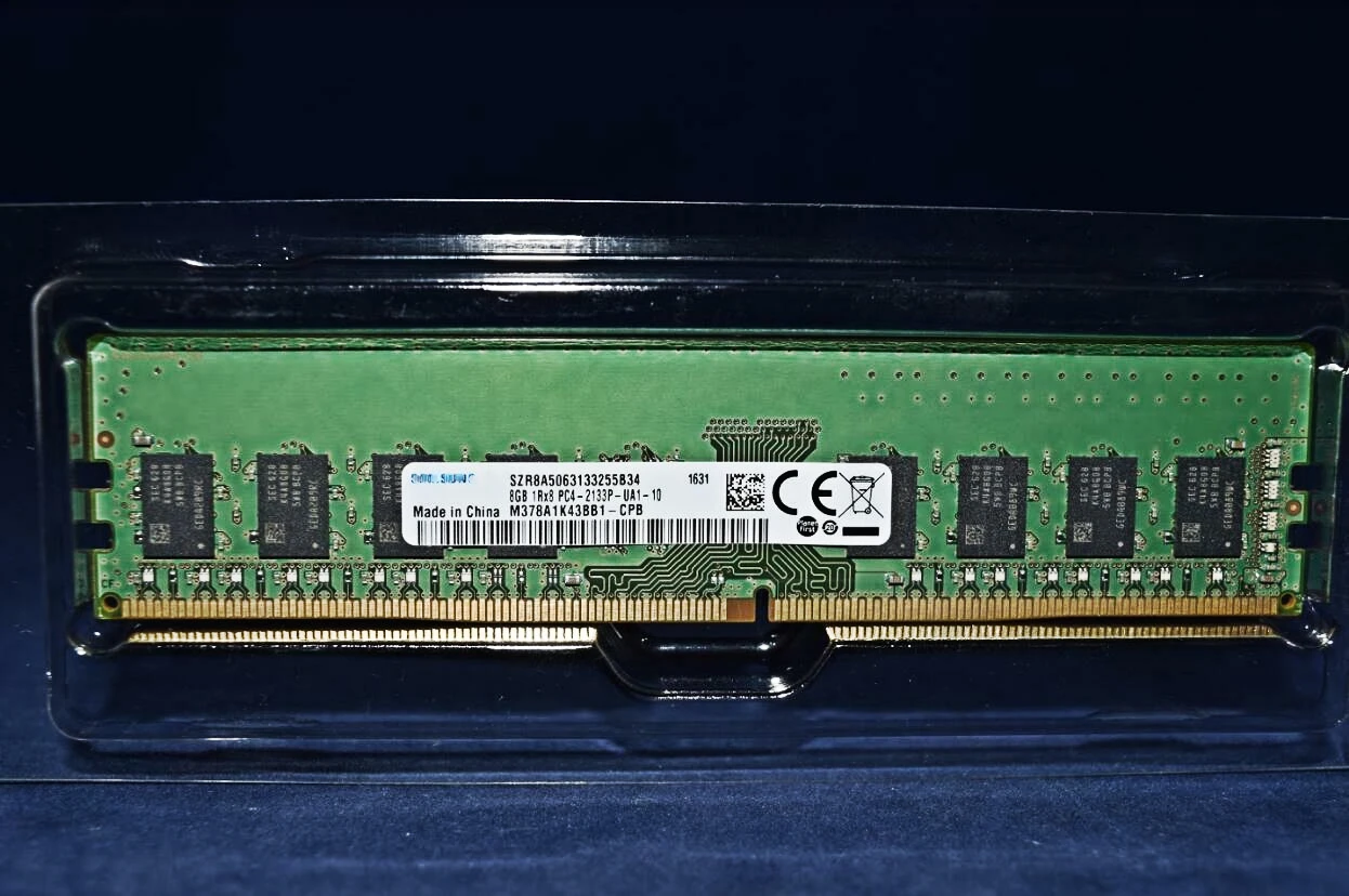 

Оперативная память 8GB 1RX8 PC4-2133P DDR4 8G