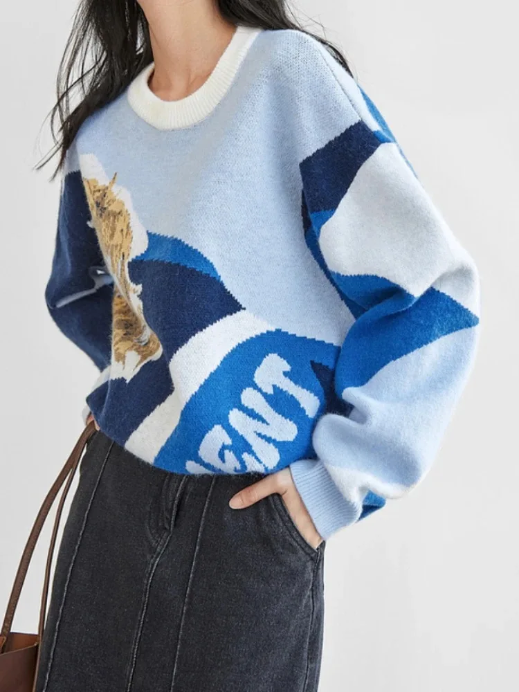 Женский вязаный свитер с круглым вырезом цветочным принтом