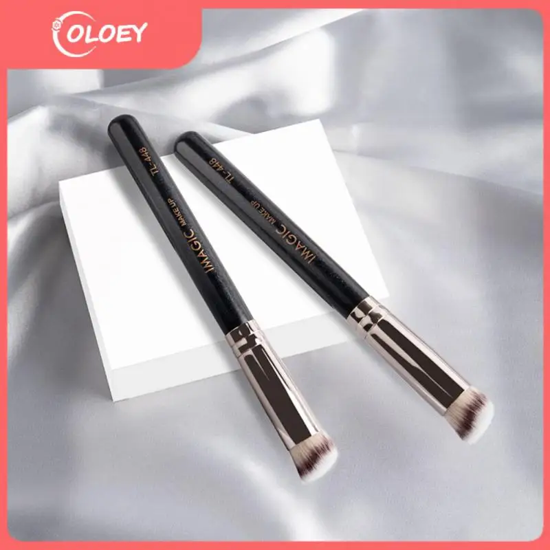 

Multi-function Concealer Brush Makeup Brush High Quality Brush Round Concealer Brush Foundation Cream Brush Soft Bristle Brush
