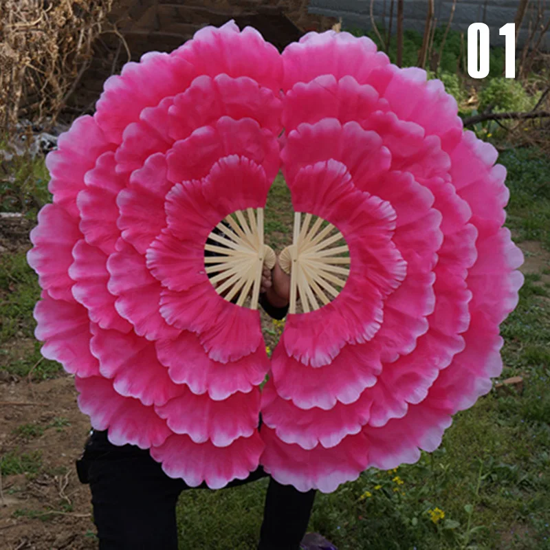 

Большой складной веер из бамбука с пионами