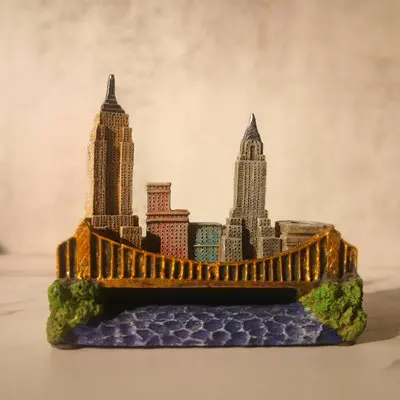 

resin figure mental psychological sand table game box court therapy Empire State Building + Manhattan Bridge building newyork