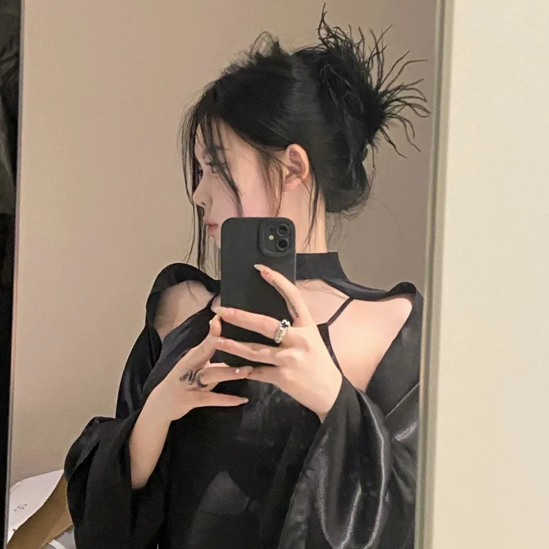 

Black White Feather Hairpin Claw for Women's Korean Fashion Back Head Rhinestone Bow Hair Grab Shark Clip Hairpins Headdress