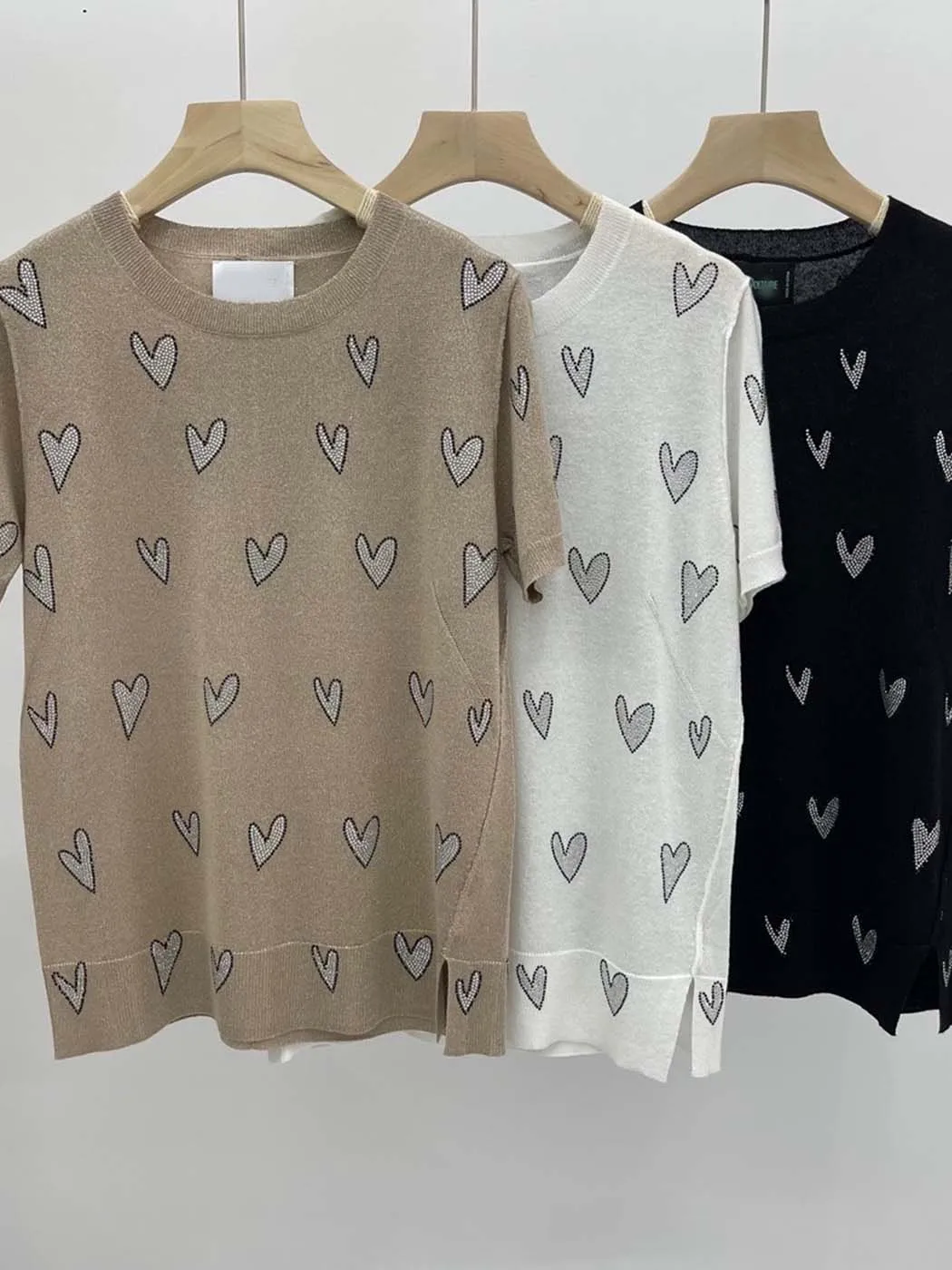 

Heart Strass Luxury T-Shirt Women 2022 Summer Linen Kint Casual Tees Tops Designer Fashion Tee Shirt Femme