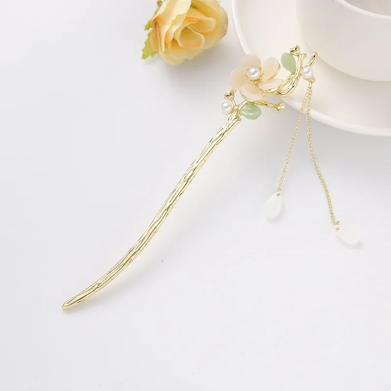 

Женская заколка для волос Hanfu Cheongsam, простая Изысканная заколка для волос с кисточками из магнолии, с шариковой головкой, в старинном стиле