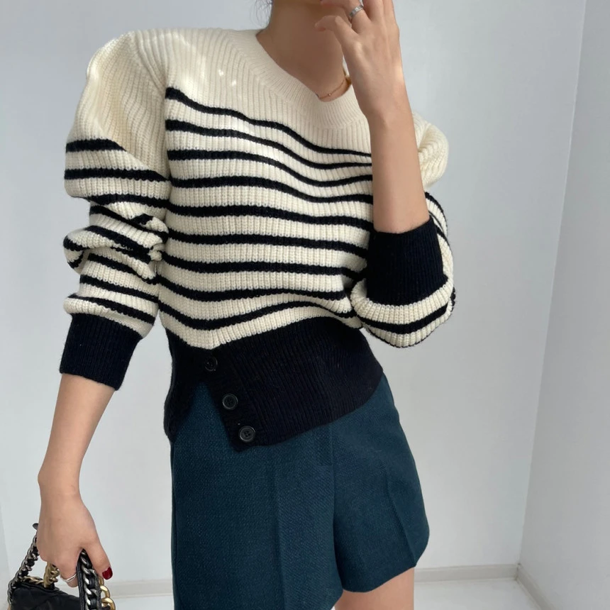 

Design Chic Ins Korean Fashion Striped Cut Out Button Thick Warm Autumn Winter Knitted Sweater Jumper Pullover Women Knitwear