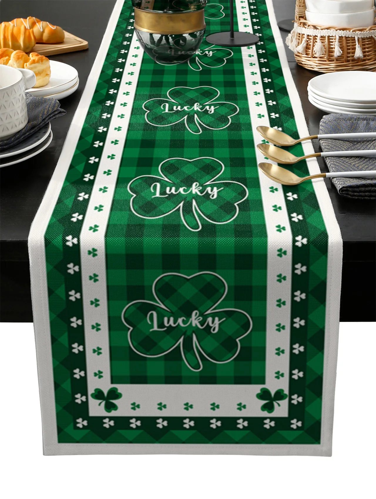 

Saint Patrick four leaf clover green Table Runner Wedding Festival Table Decoration Home Decor Kitchen Table Runners Placemats