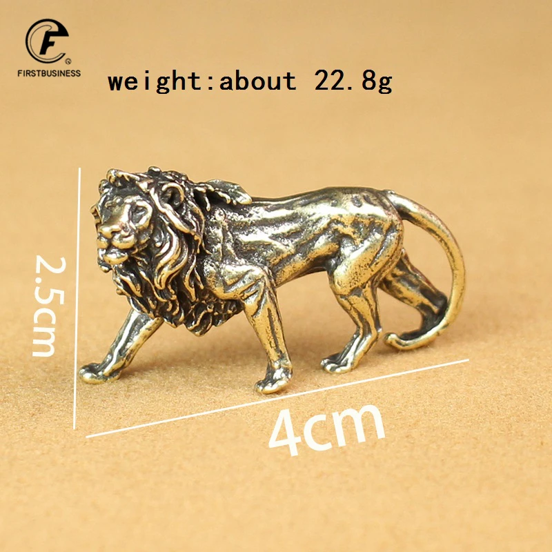 

Миниатюра льва из меди