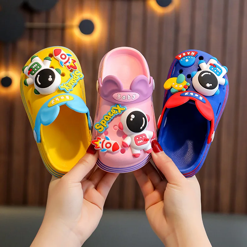 Summer Baotou children's sandals, boys, girls, princesses, cartoons, non-slip, middle and small children's baby beach hole shoes