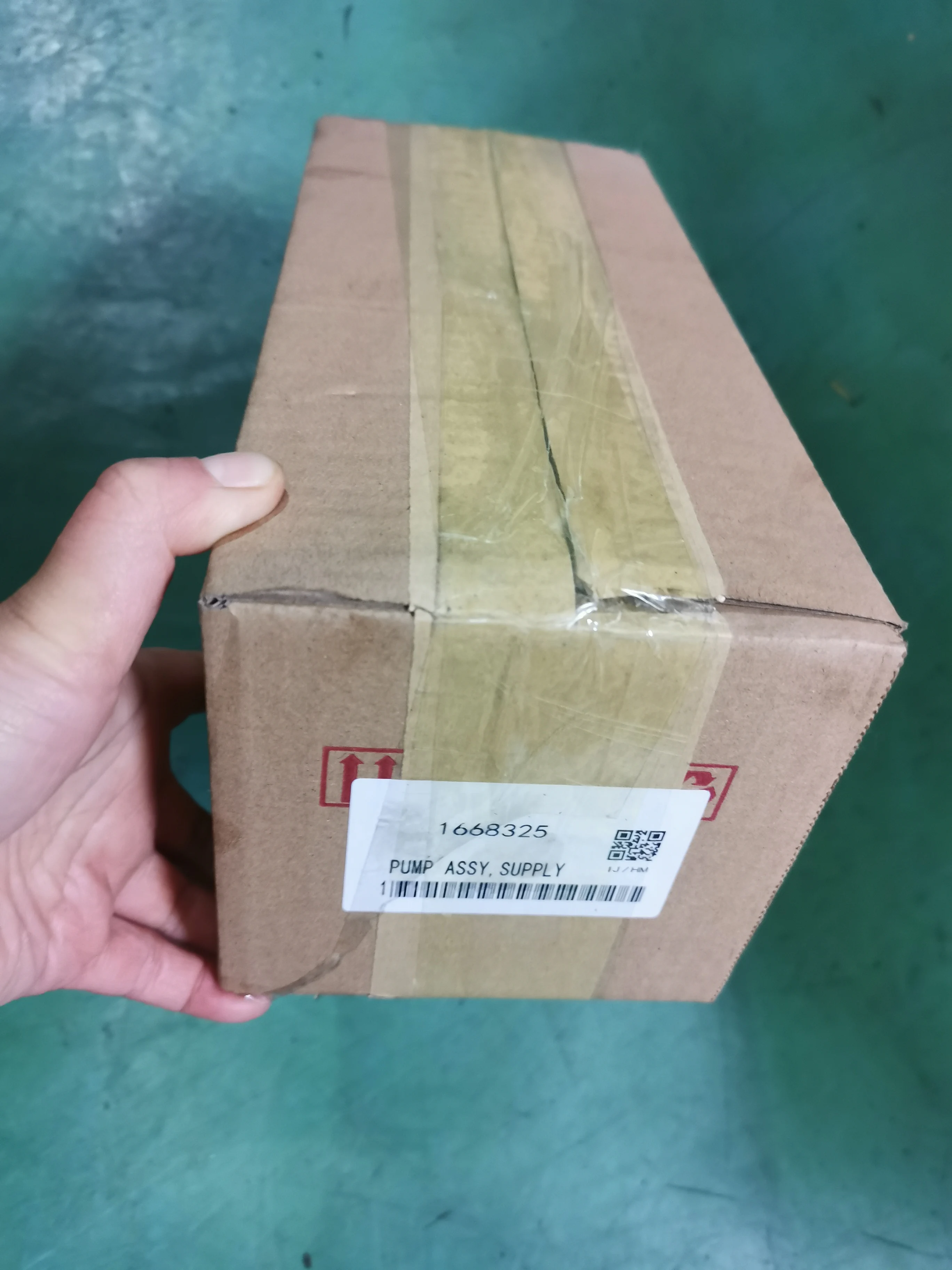 Насос XF EURO5 DAF UNIT PUMP 1668325/BEBU5A00000-для