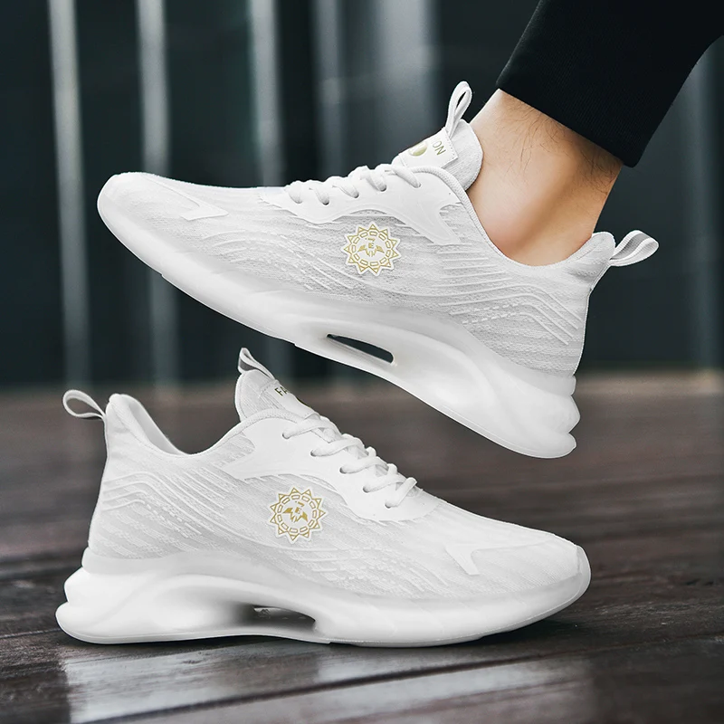 Brand New Mens Running Shoes Trendy Lace-up Men Shoes Lightweight Comfortable Sports Shoes Breathable Walking Sneakers