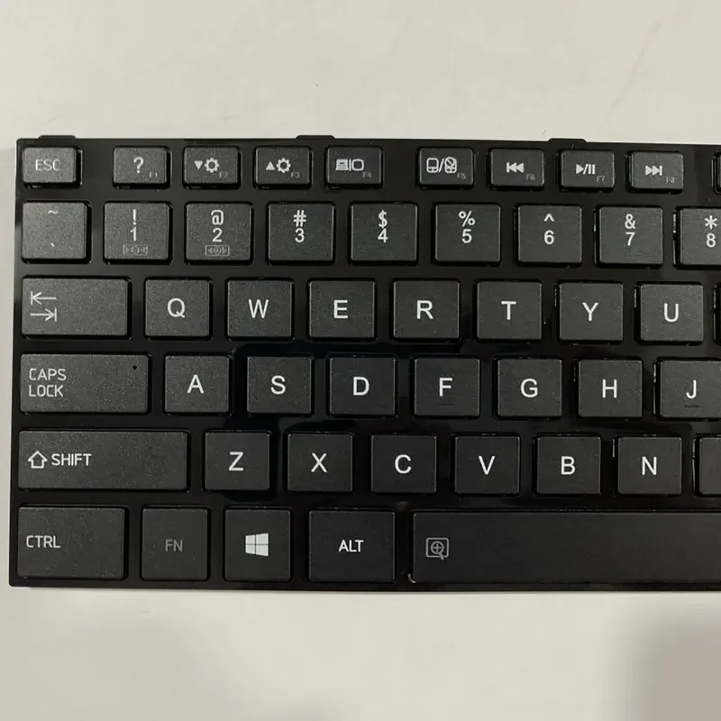 Фото Клавиатура для ноутбуков Toshiba L40Dt-A, L40t, L40t-A, L45, L45-A (США) №3