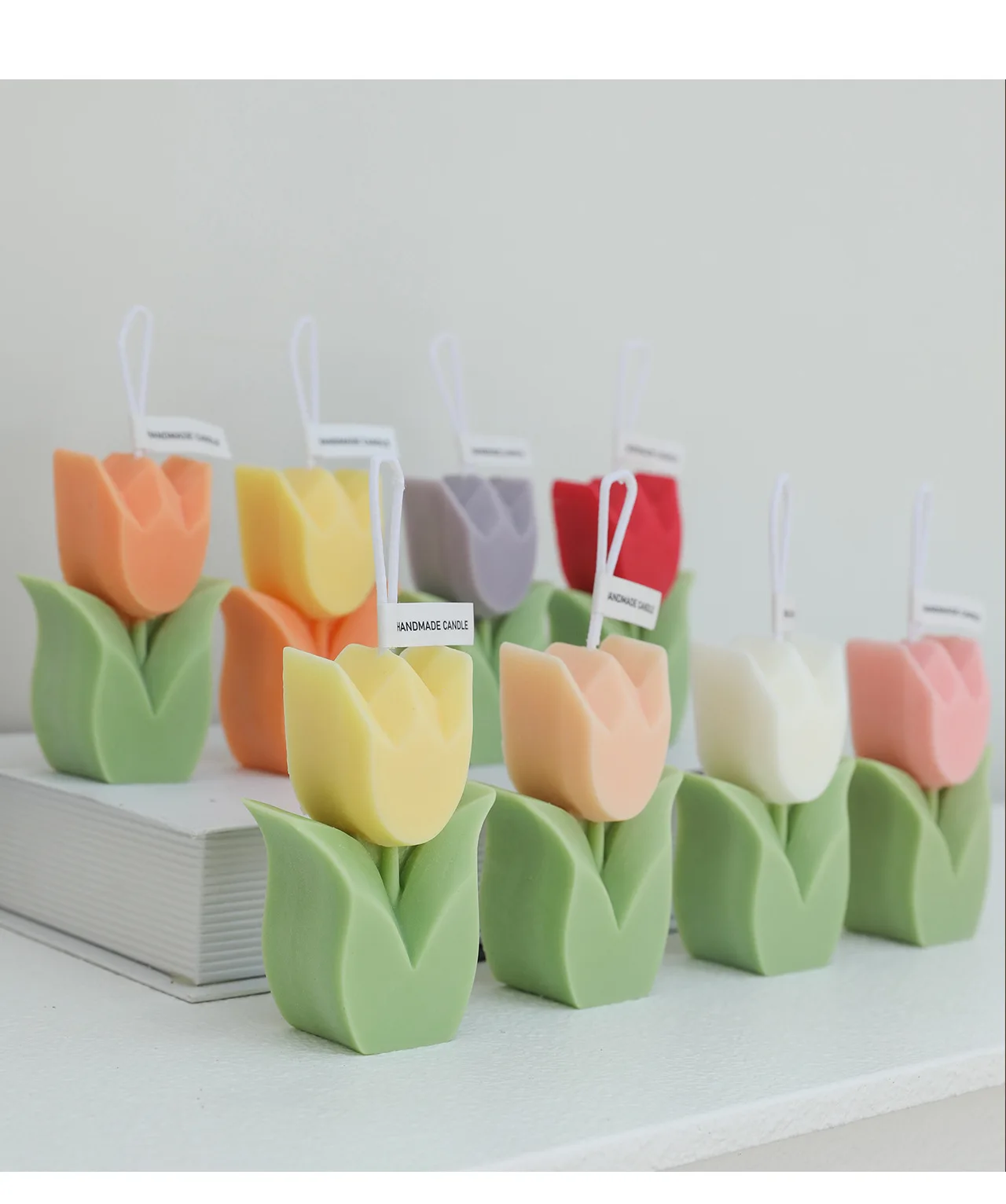 

Tulip Flower Scented Candle Kawaii Flower Decoration Candle Creative Handmade Aromatherapy Candle Room Decor подсвечник