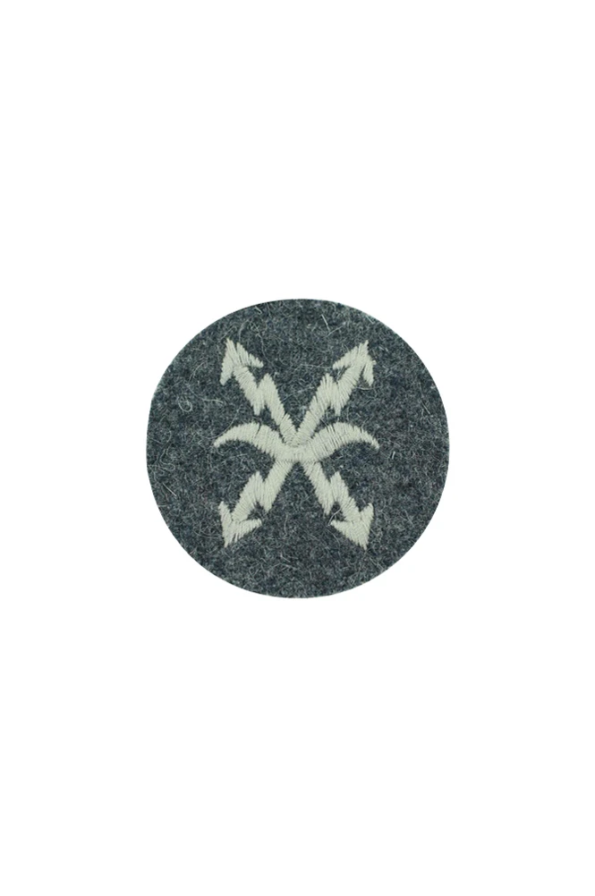 

GIRL-010 WWII German Luftwaffe aircraft warning personnel sleeve trade insignia