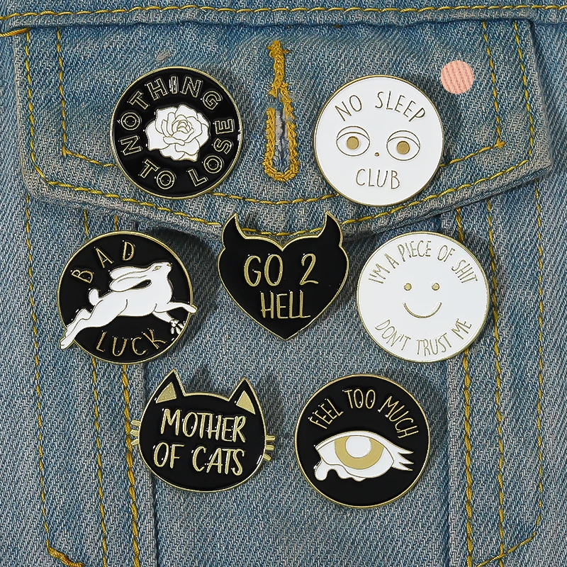 

Cute Cat Animal Enamel Pin Decorative Lapel Pin Backpack Clothes Brooch Round Pin Alloy Metal Brooches Pins for Friends Gift