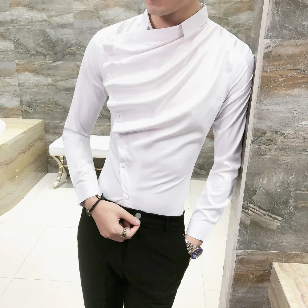 

Fall 2021 men's shirts will be slim-fitting with long sleeves